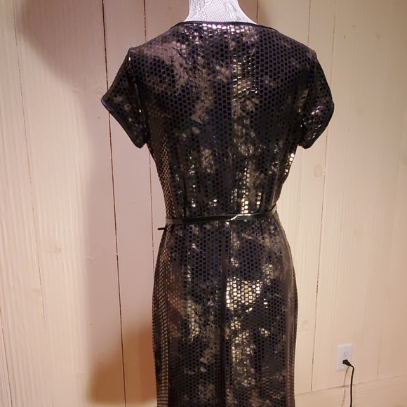 Dress - Picture 3 of 6